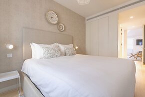 Ando Living Douradores House