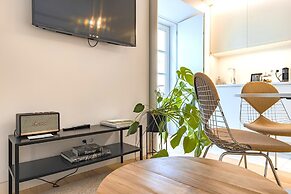 Ando Living Douradores House