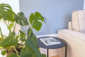 Ando Living Douradores House