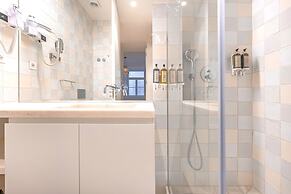 Ando Living Douradores House