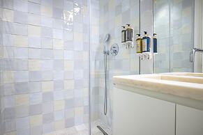 Ando Living Douradores House