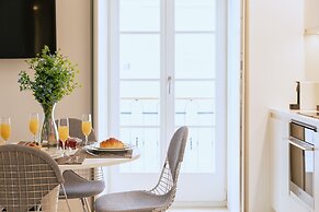 Ando Living Douradores House