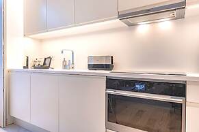 Ando Living Douradores House