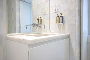 Ando Living Douradores House