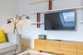 Ando Living Douradores House