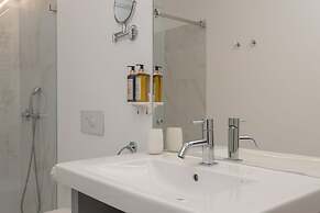 Ando Living Santa Justa 77 House