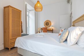 Ando Living Abrantes House