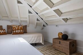 Ando Living Abrantes House