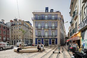 Ando Living Abrantes House