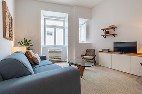 Ando Living Abrantes House