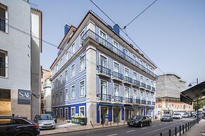 Ando Living Abrantes House