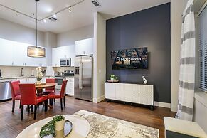 Stylish 1BR in California Building