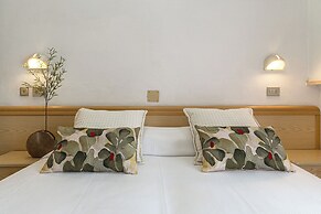 HOTEL COLA FRONTEMARE