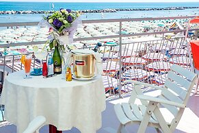 HOTEL COLA FRONTEMARE