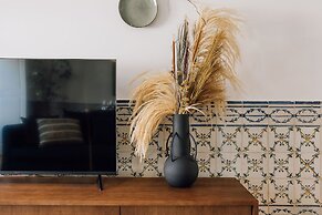 Ando Living Madalena House