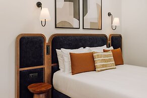 Ando Living Madalena House