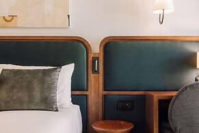 Ando Living Madalena House