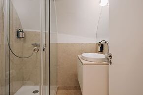 Ando Living Madalena House