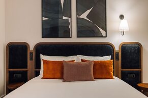 Ando Living Madalena House