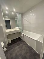 Kyriad Direct Lyon Nord - Dardilly