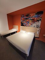 Kyriad Direct Lyon Nord - Dardilly