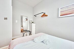 Dunluce Green - Portrush by the Sea