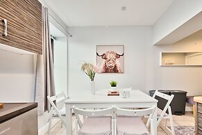 Dunluce Green - Portrush by the Sea