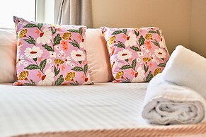 Dunluce Green - Portrush by the Sea