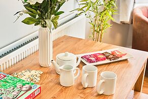 Dunluce Green - Portrush by the Sea