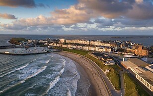 Dunluce Green - Portrush by the Sea