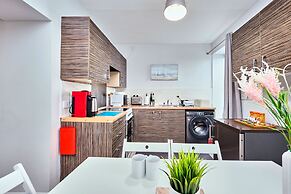 Dunluce Green - Portrush by the Sea