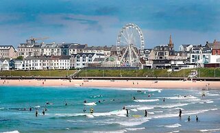 Dunluce Green - Portrush by the Sea
