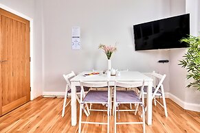 Dunluce Green - Portrush by the Sea