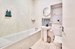 Dunluce Green - Portrush by the Sea