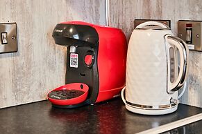 Dunluce Green - Portrush by the Sea