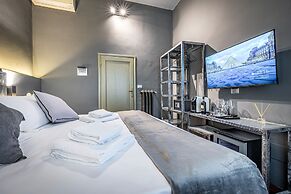 Mama's Home Florence