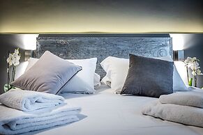 Mama's Home Florence