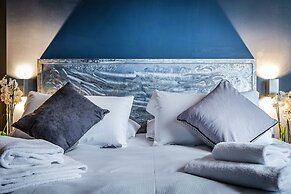 Mama's Home Florence