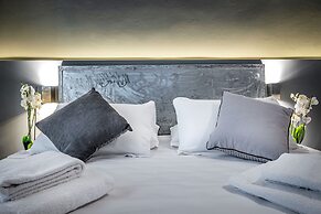 Mama's Home Florence