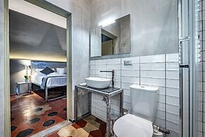 Mama's Home Florence