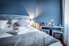 Mama's Home Florence