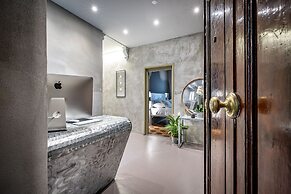 Mama's Home Florence