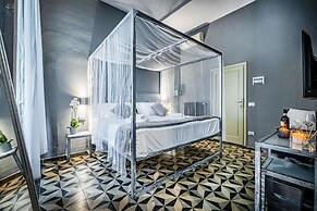 Mama's Home Florence