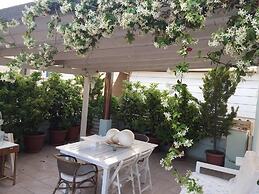 Ground Floor Mini apt