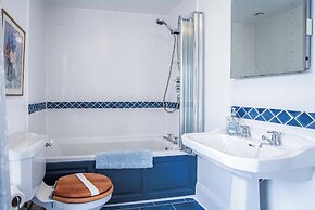 Hall House - 3 Bedroom Cottage - Saint Florence