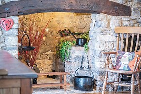 Hall House - 3 Bedroom Cottage - Saint Florence