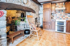 Hall House - 3 Bedroom Cottage - Saint Florence