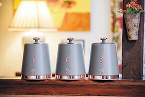 Hall House - 3 Bedroom Cottage - Saint Florence