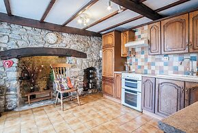 Hall House - 3 Bedroom Cottage - Saint Florence