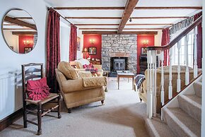 Hall House - 3 Bedroom Cottage - Saint Florence